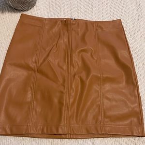 And Now This Women's Faux-Leather Seamed Camel Colored Mini Skirt Size Large